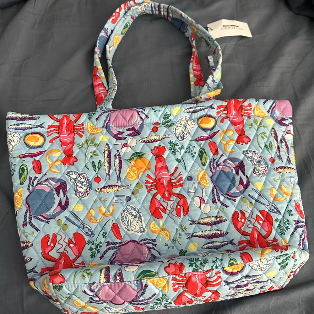 Vera Bradley Vibrant Seafood Boil Print Quilted Tote - NWT